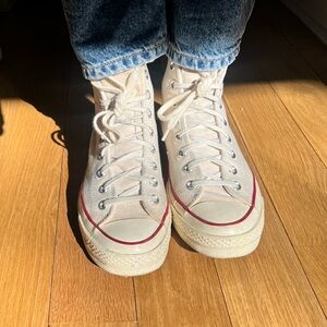 Converse All Star High-Tops - Cream and Red